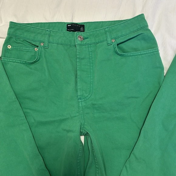 3/$30 ASOS high waisted straight leg green jeans size 6 tall - Picture 2 of 3